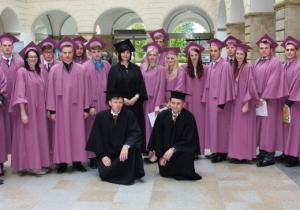 Slavnostní předávání maturitního vysvědčení