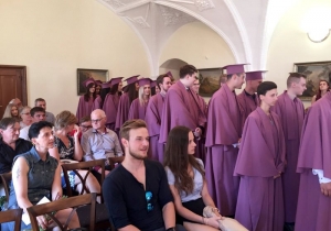 Slavnostní předávání maturitního vysvědčení